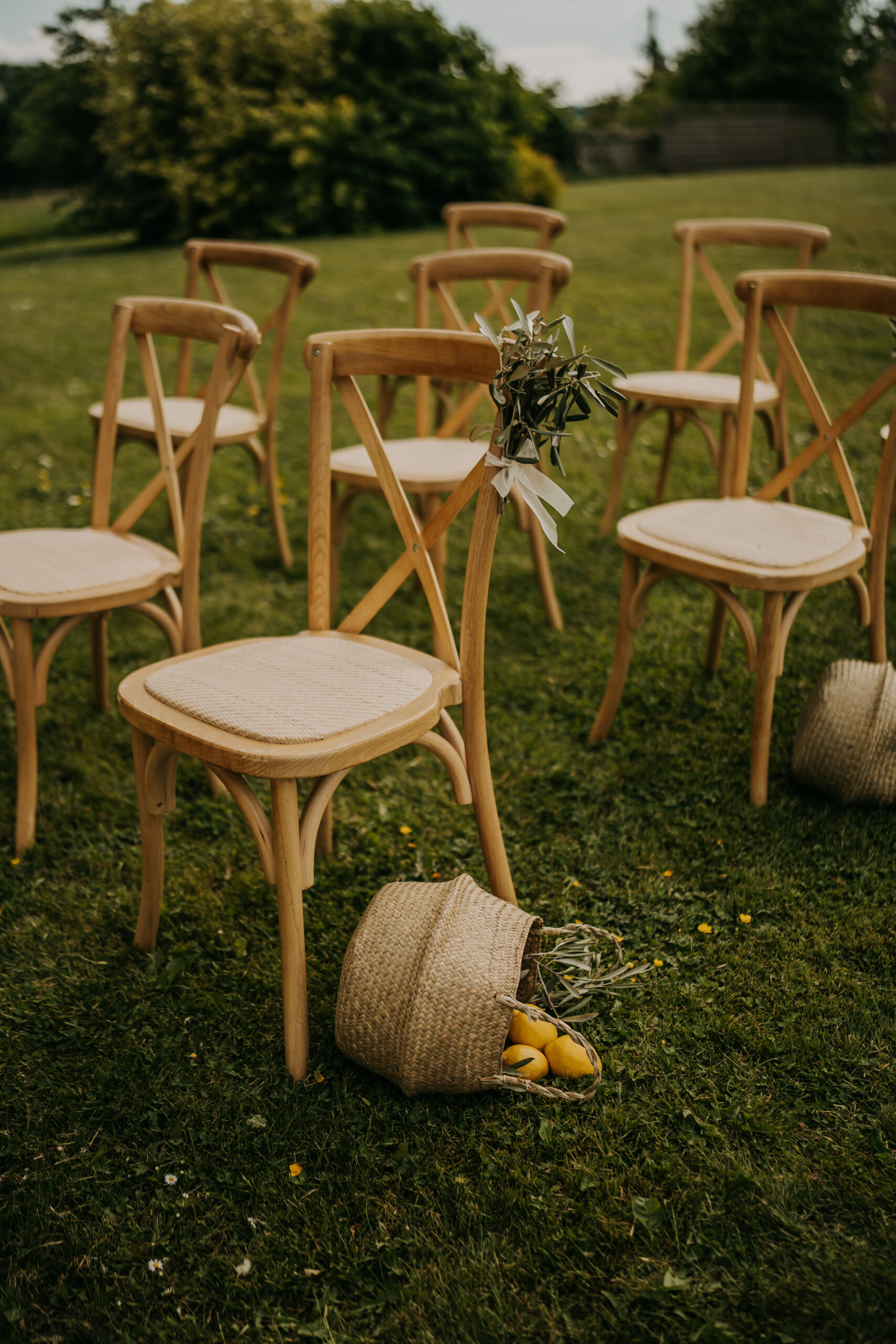 chaise en bois bistrot en location chaise en bois bistrot en location